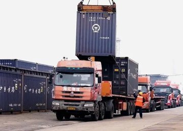 廣州南沙物流樞紐 專業集裝箱拖車與集卡運輸服務全解析
